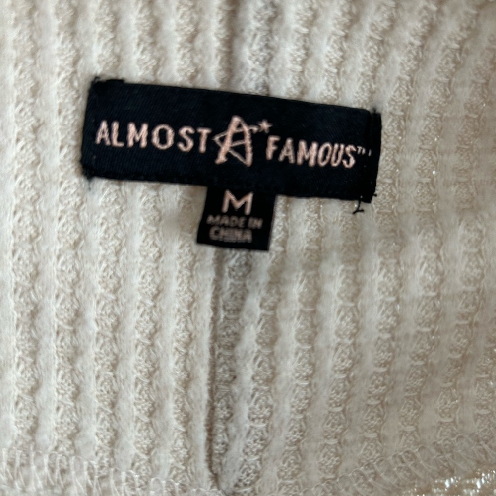 Almost Famous Deep V Top - Picture 3 of 3